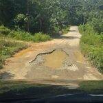 Ruas Jalan Provinsi Pasir Putih Labonu Mepanga Rusak Parah