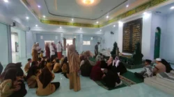 Ziarah ke Makam Guru Tua Jadi Magnet Jelang Haul Akbar
